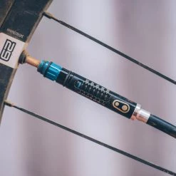 Crank Brothers KLIC HV Hand Pump +CO2