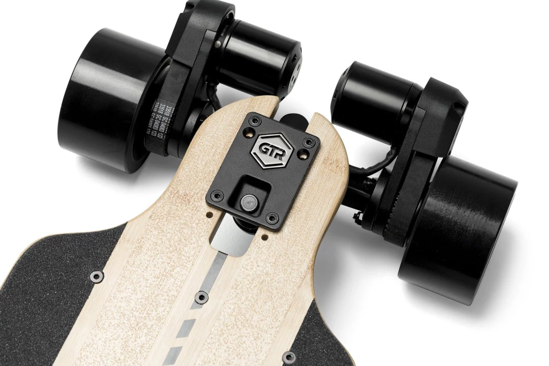 E-Boards Evolve GTR Bamboo Street E-Skateboard 9 E-Boards Evolve GTR Bamboo Street E-Skateboard