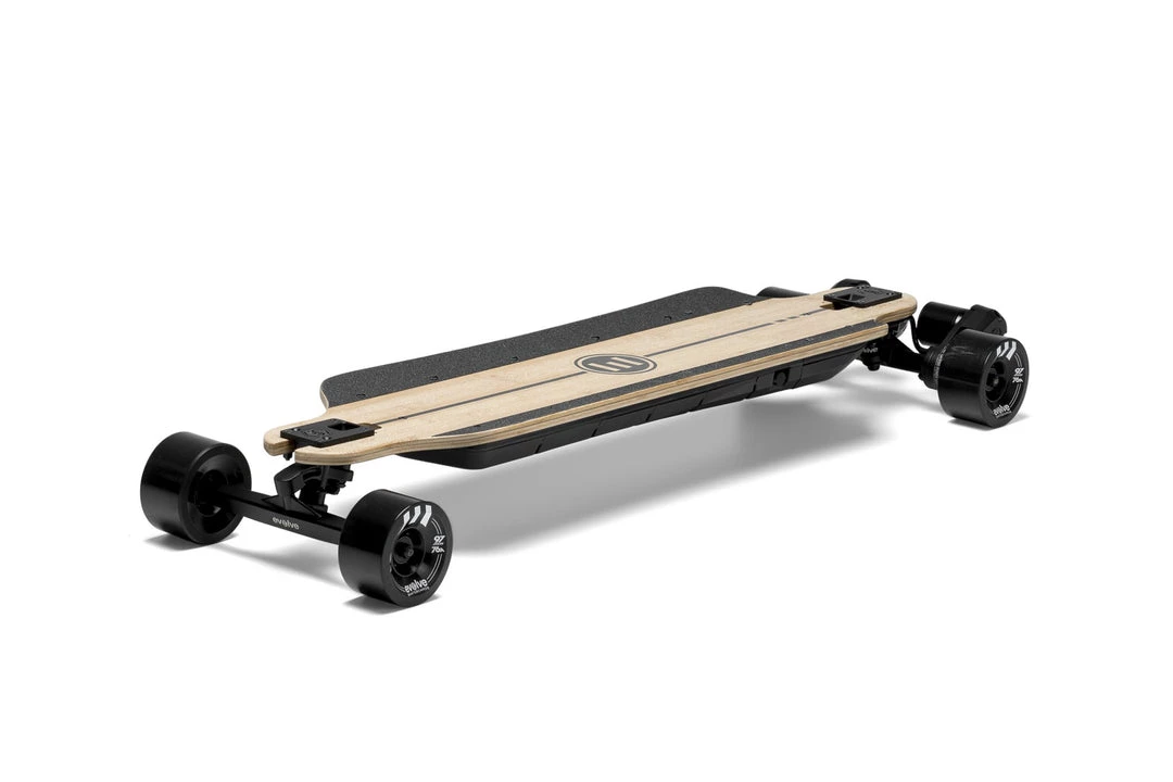 E-Boards Evolve GTR Bamboo Street E-Skateboard 3 E-Boards Evolve GTR Bamboo Street E-Skateboard