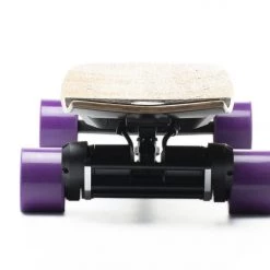 E-Boards Evolve Stoke E-Skateboard
