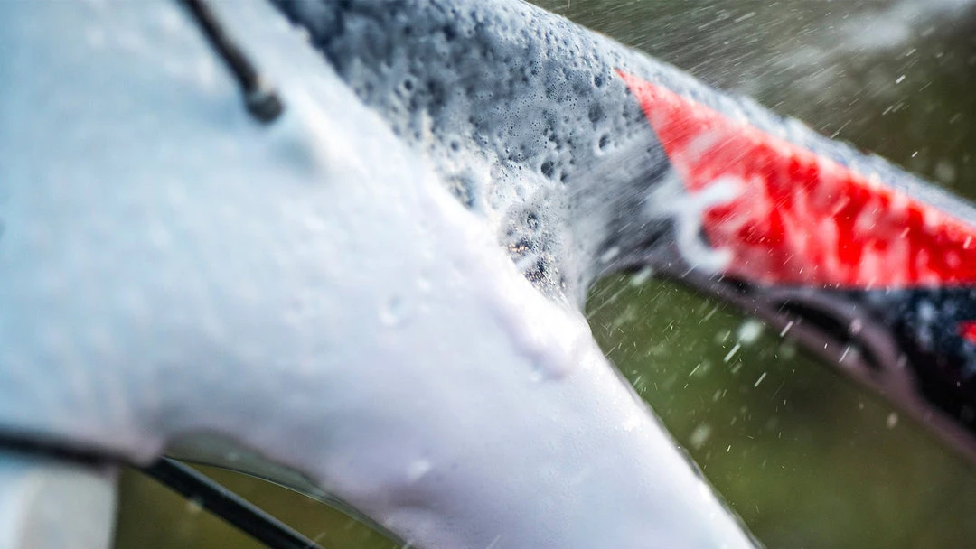 Muc-Off Nano Tech Bike Cleaner 1L 8 Muc-Off Nano Tech Bike Cleaner 1L