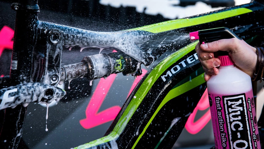 Muc-Off Nano Tech Bike Cleaner 1L 7 Muc-Off Nano Tech Bike Cleaner 1L