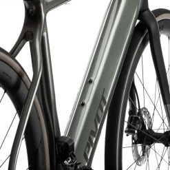 Pivot Cycles Pivot E-Vault E-Bike W/ Carbon Wheels