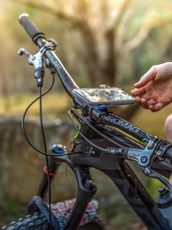 Quad Lock IPhone Poncho 7 Quad Lock IPhone Poncho